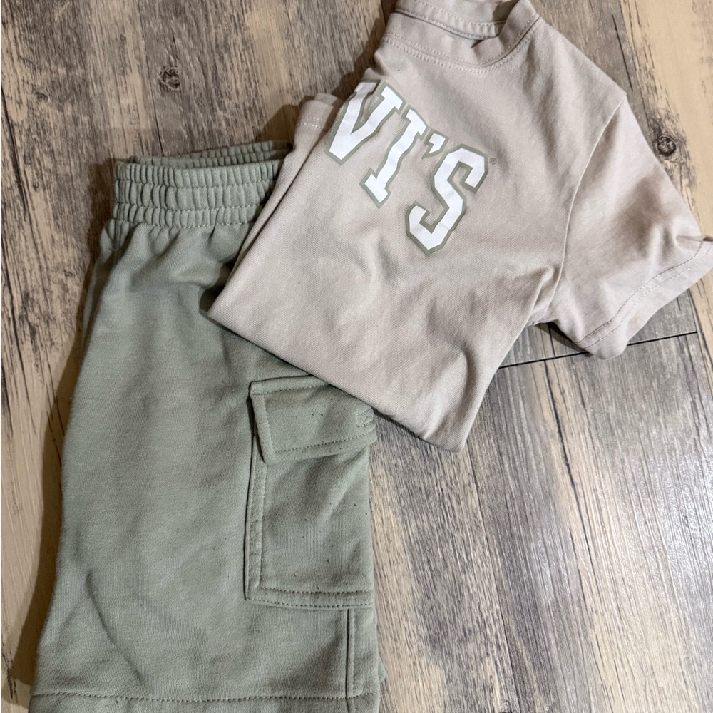 Levi's Kids Matching Set in Beige and Olive